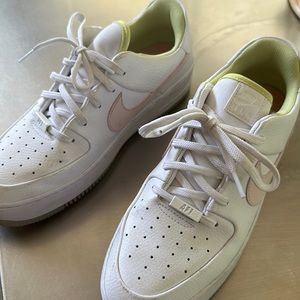 Air Force 1 Low. Women’s size 10.